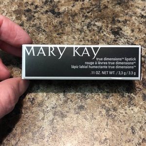 Mary KayTrue Dimensions Lipstick--Coral Bliss